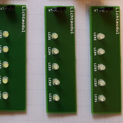 Assembled Lichtmodul boards: the five 3 mm LEDs (LED1–LED5) and the LM power header.